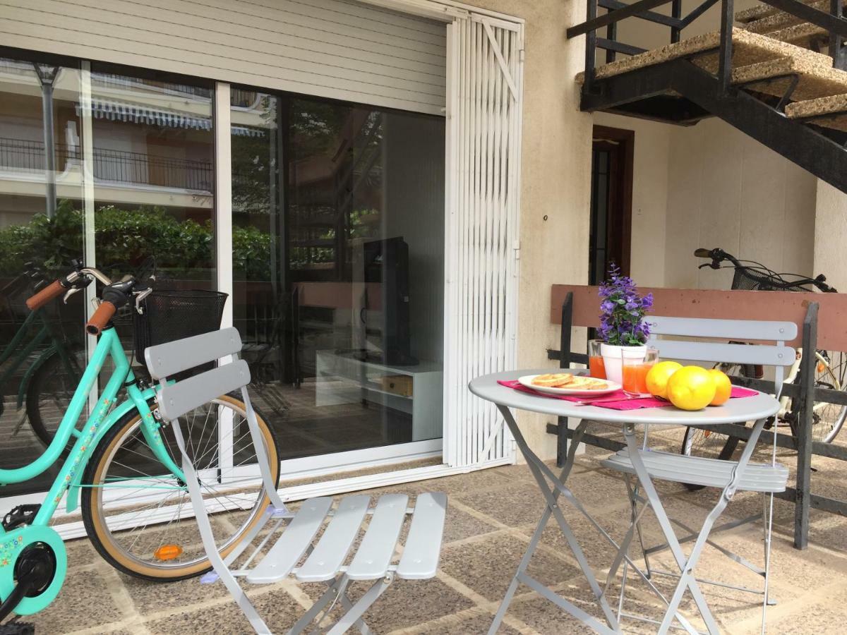 Nice Apartment 80 Meters From The Beach Calafell Extérieur photo